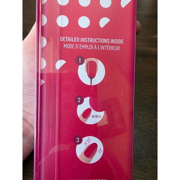 Le Mini Macaron Glam On The Go Gel Nail Polish Travel Kit - Picture 6 of 9